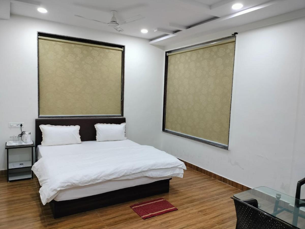 Hotel Satkar International Chhindwāra Exteriér fotografie